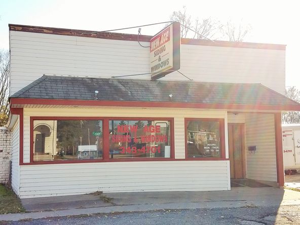 1290 W Main St, Galesburg, IL 61401